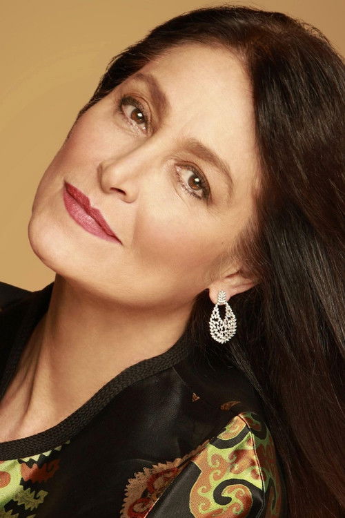 Daniela Romo profile