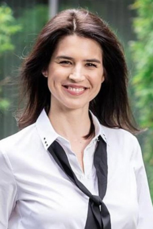 Photo of Julie Denayer, Acting