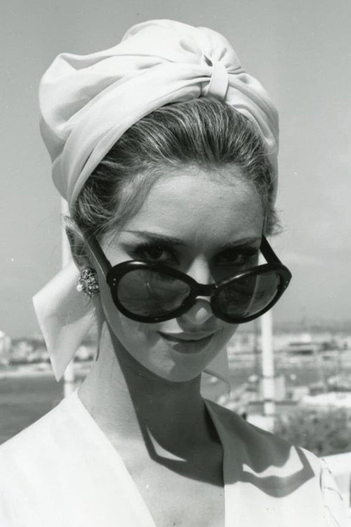Photo of Yori Bertin, Acting
