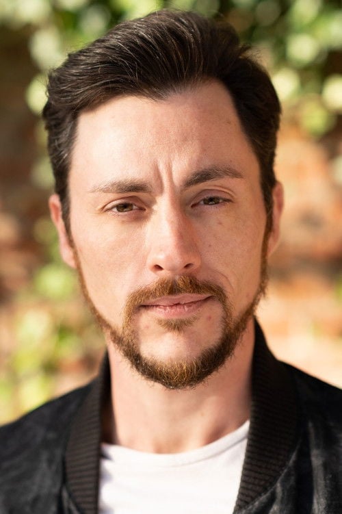 Photo of Chris Mills, Acting