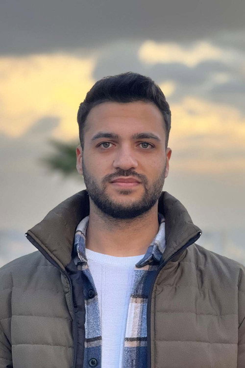 Photo of Mo Azawi, Camera