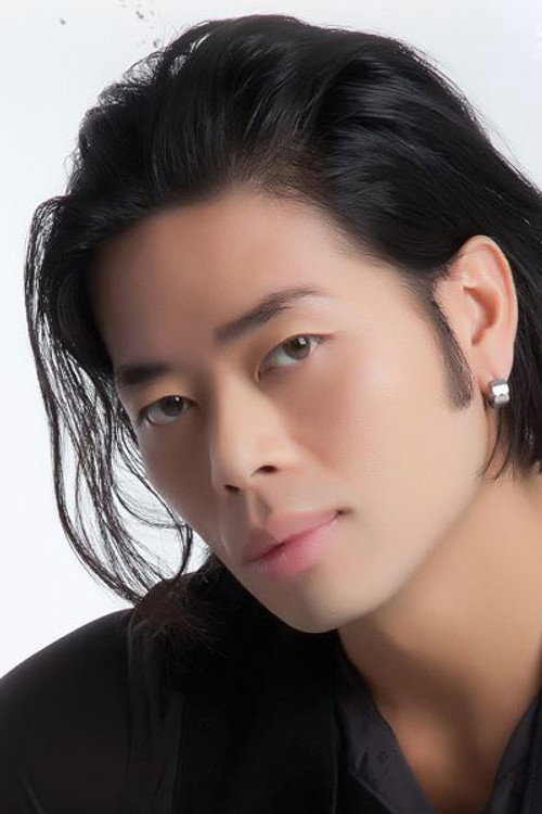 Photo of Julian Phetnouvong, Acting