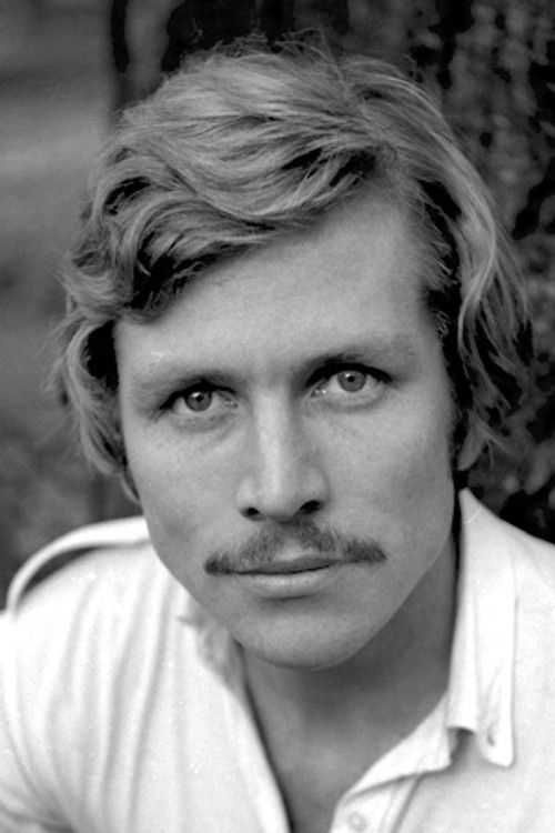 Warwick Sims profile