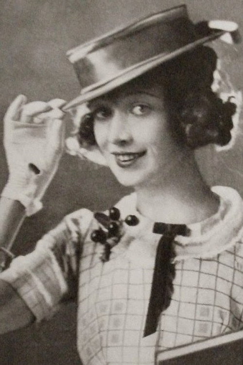 Photo of Esther Howard, Acting