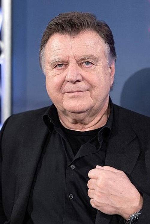 Lukas Resetarits profile