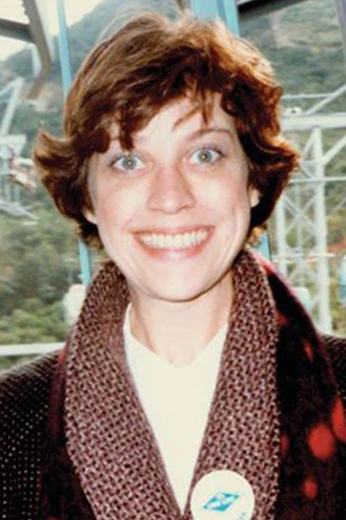 Lynne Naylor profile