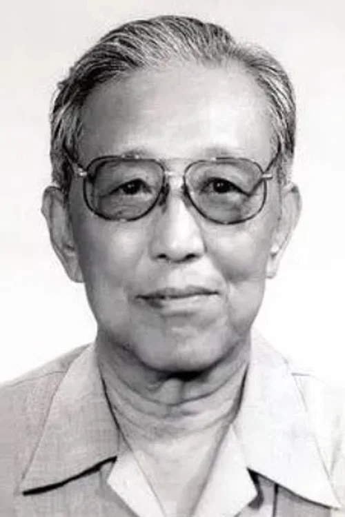 Photo of Ma Feng, Writing