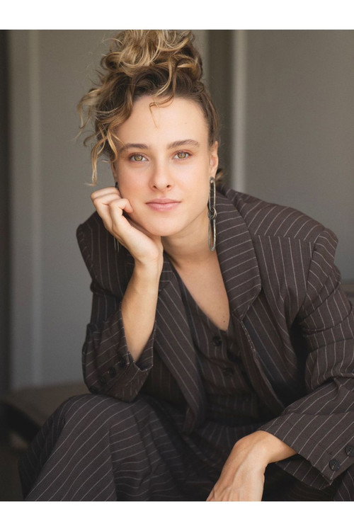 Photo of Vitória Fallavena, Acting