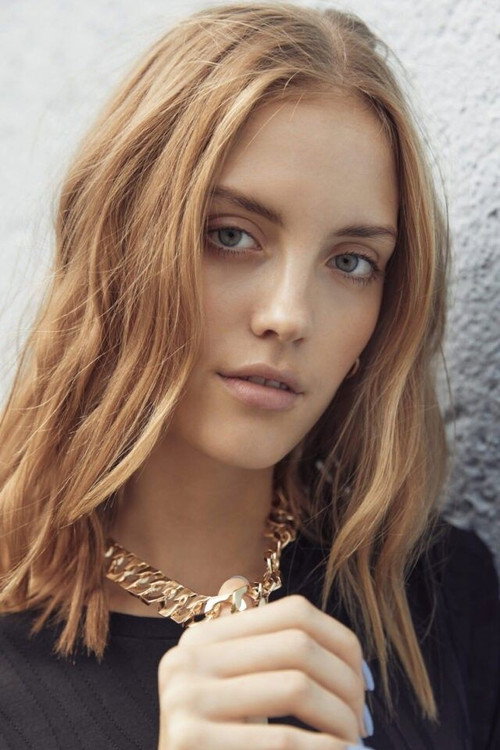 Photo of Lola Corfixen, Acting
