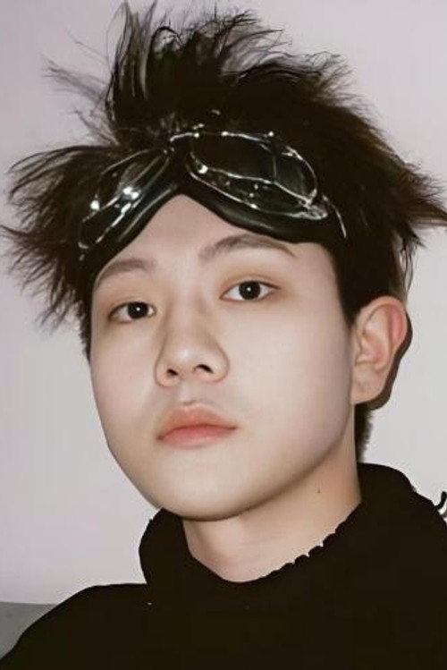 Photo of 屈志东, Acting