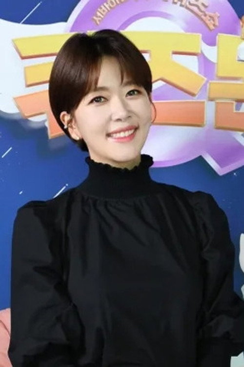 Photo of Lee Younah, Acting