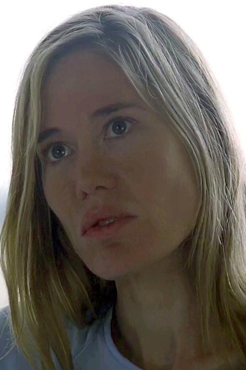 Tracey Ellis profile