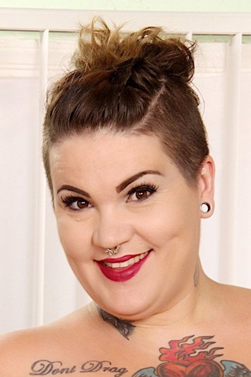 Photo of Nova Valentine, Acting