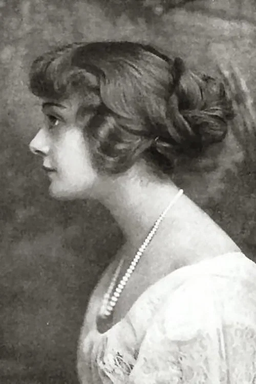 Photo of Ruth Findlay, Acting