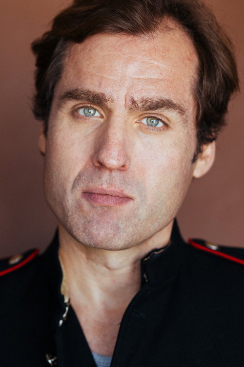 Julian Elfer profile