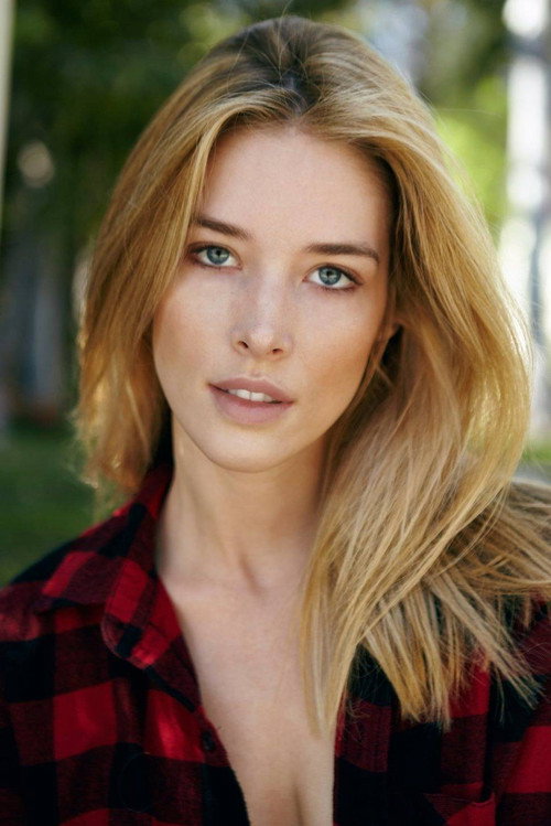 Photo of Chelsea Turnbo, Acting