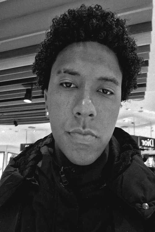 Photo of Lincoln Souza, Writing