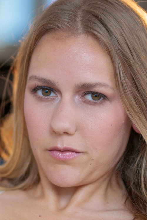 Photo of Jasmine Daze, Acting