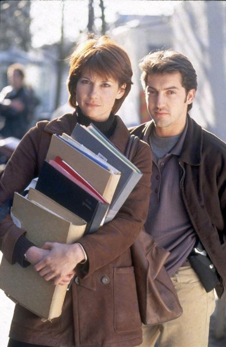 Florence Larrieu : Le juge est une femme poster background