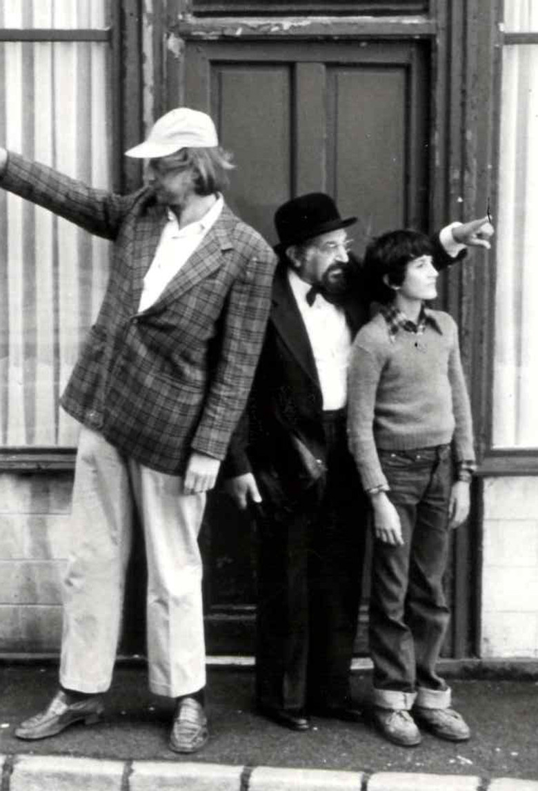 L'Agence Labricole poster background