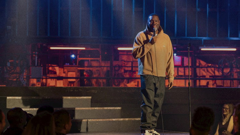 Michael Che on stage in Michael Che: Shot in Minnesota