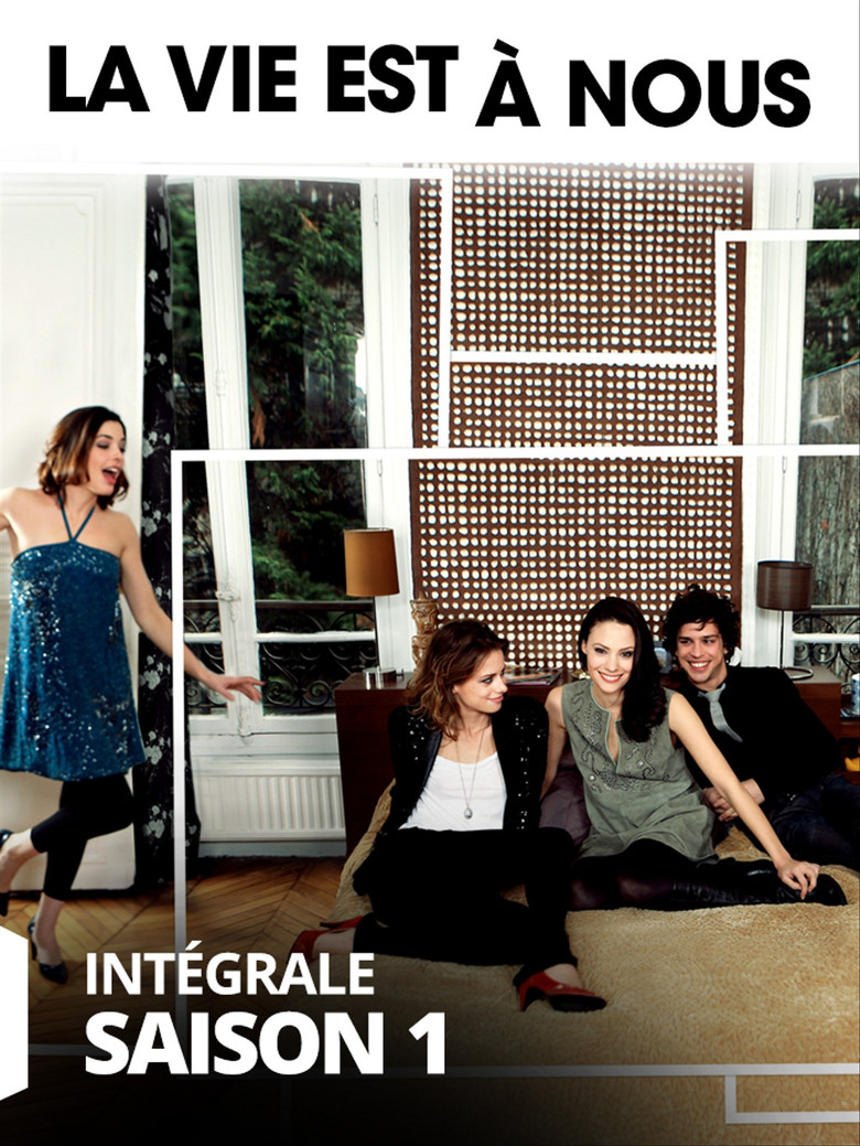 La Vie est à nous poster background