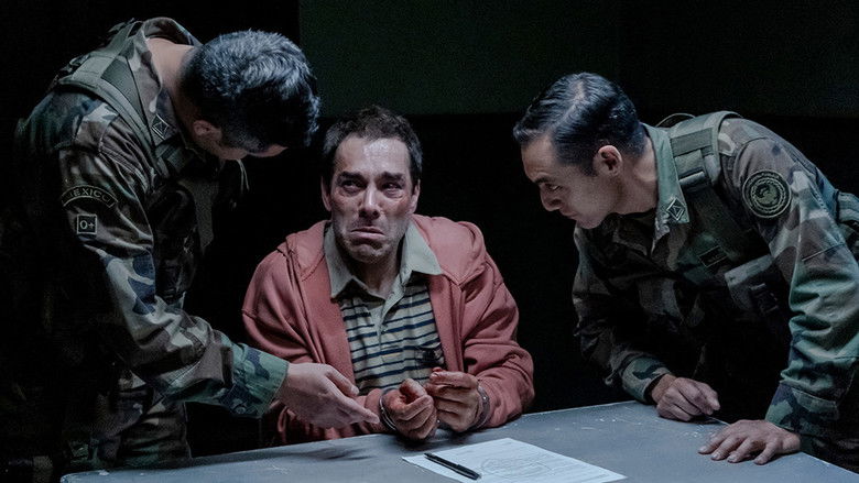 The cellmates gathering around Héctor