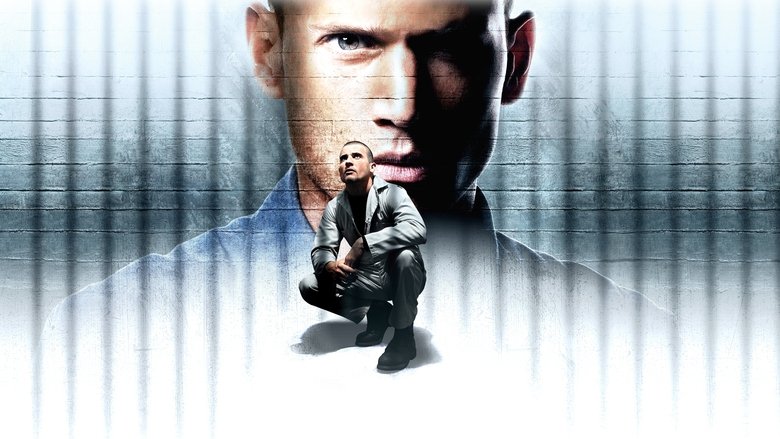 Michael Scofield examining the prison yard