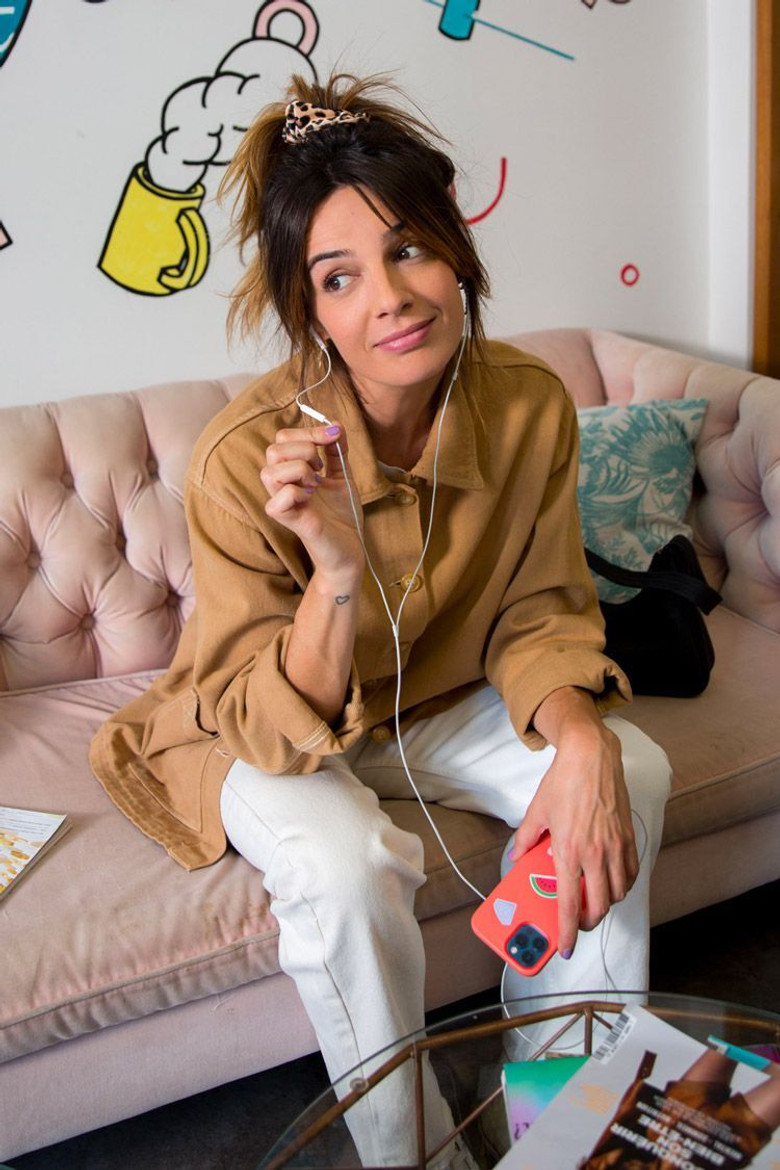 Ils ont dit poster background